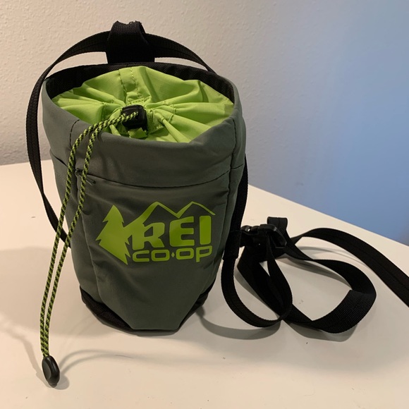 REI Accessories - REI - Chalk Bag with pocket for bush and zipper pocket